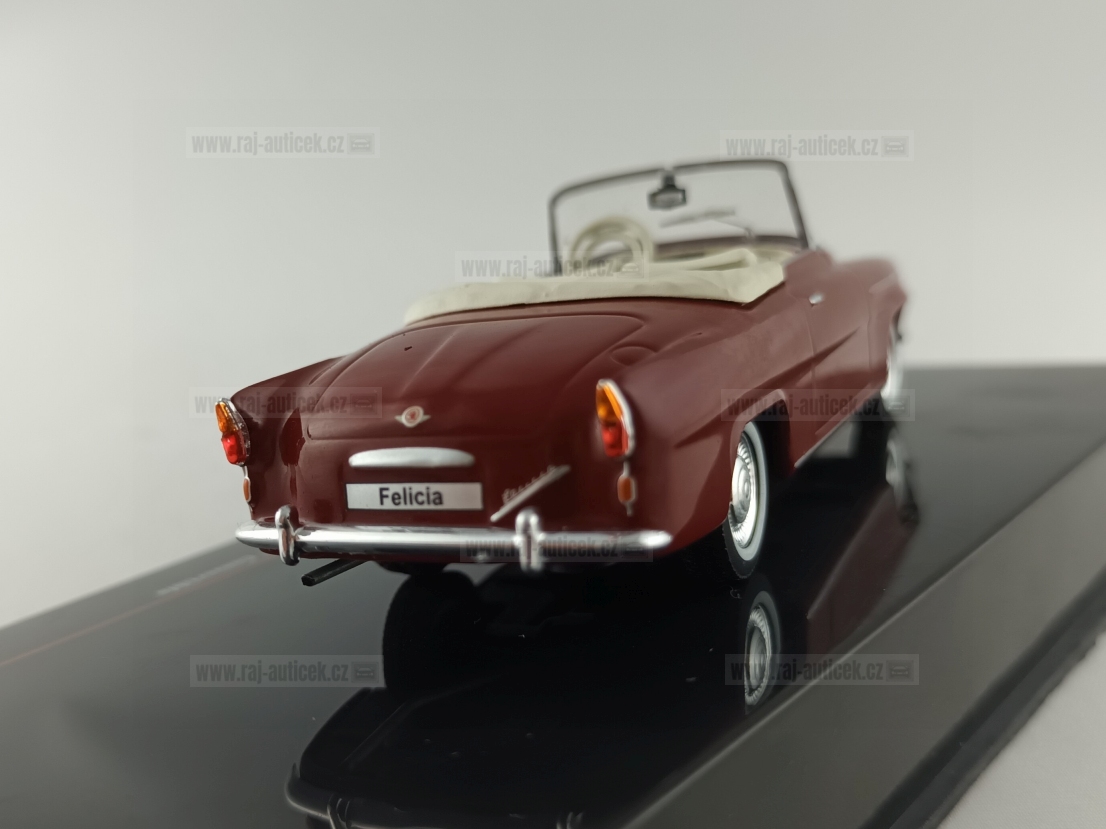 Mercedes 300 E (W124) 1984 1:43 IXO