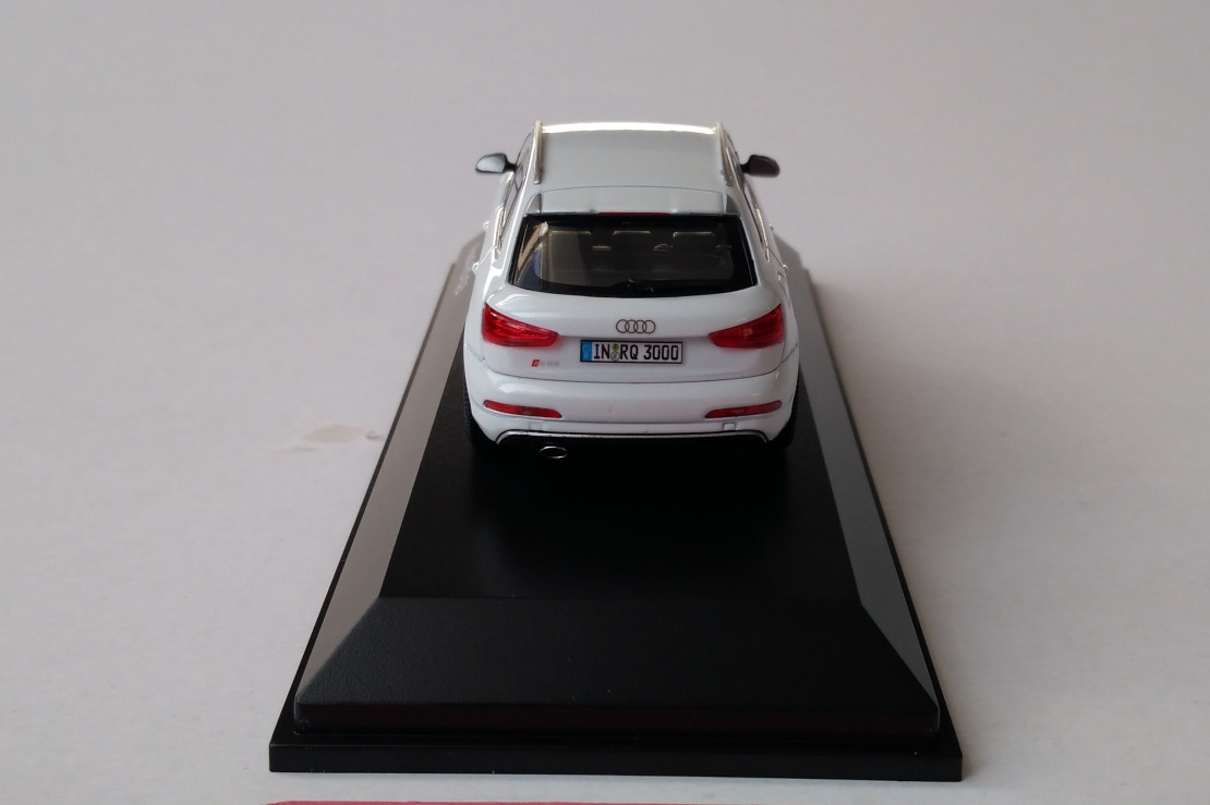 Audi Q5 1:43 Schuco