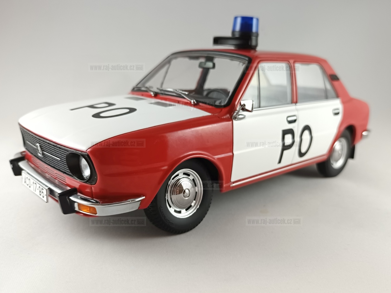 Škoda 105L Požární ochrana 1:18 Triple9