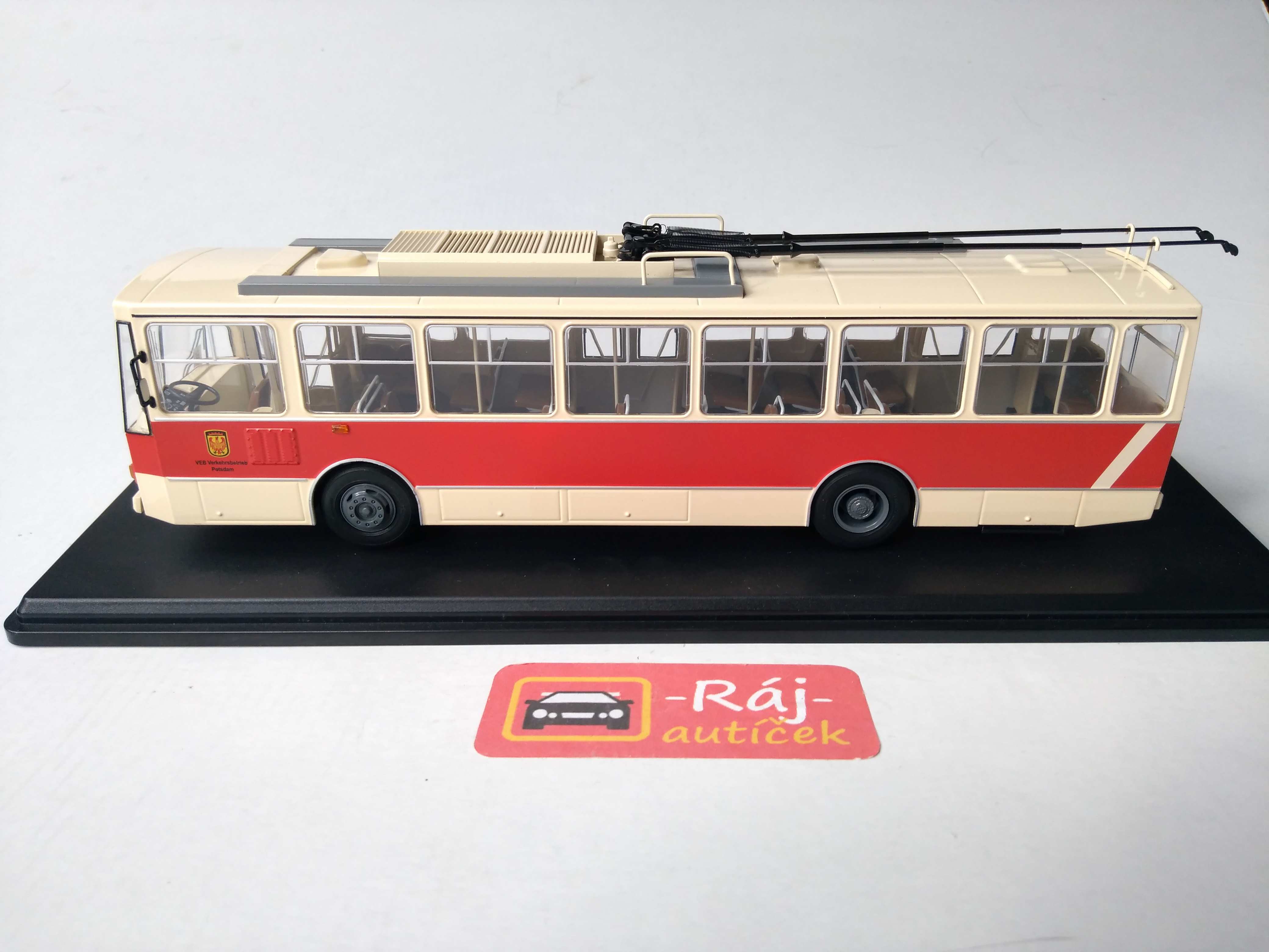Trolleybus Skoda 14Tr03 des VIP Potsdam numéro 971 au term