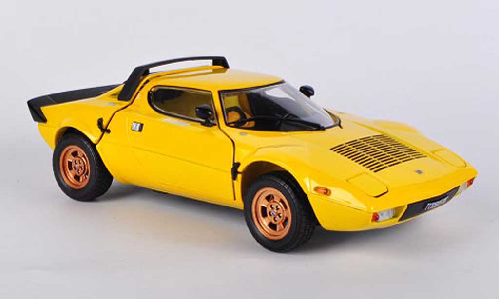 Lancia Stratos 1:18 Sun Star
