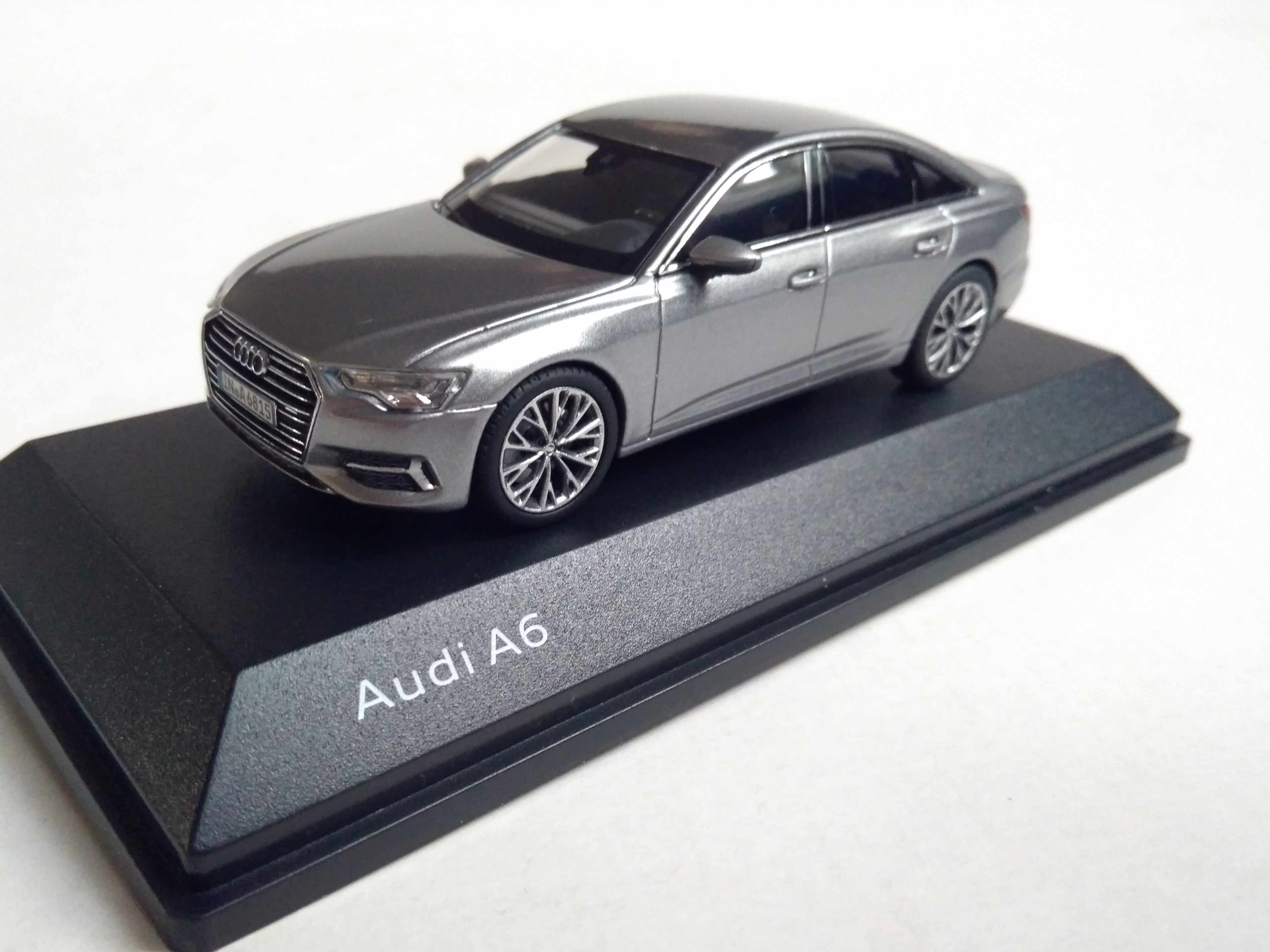 Audi A6 2018 1:43 iscale