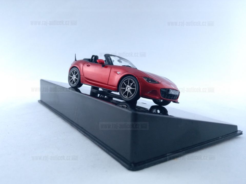 Mazda MX-5 ND 1:43 IXO
