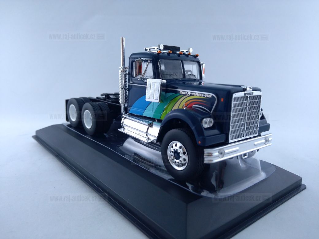 White Westen Star 4864 1:43 IXO