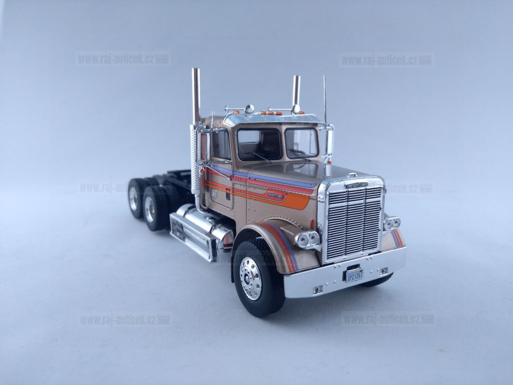 Freightliner FLC 120 64 T 1:43 IXO