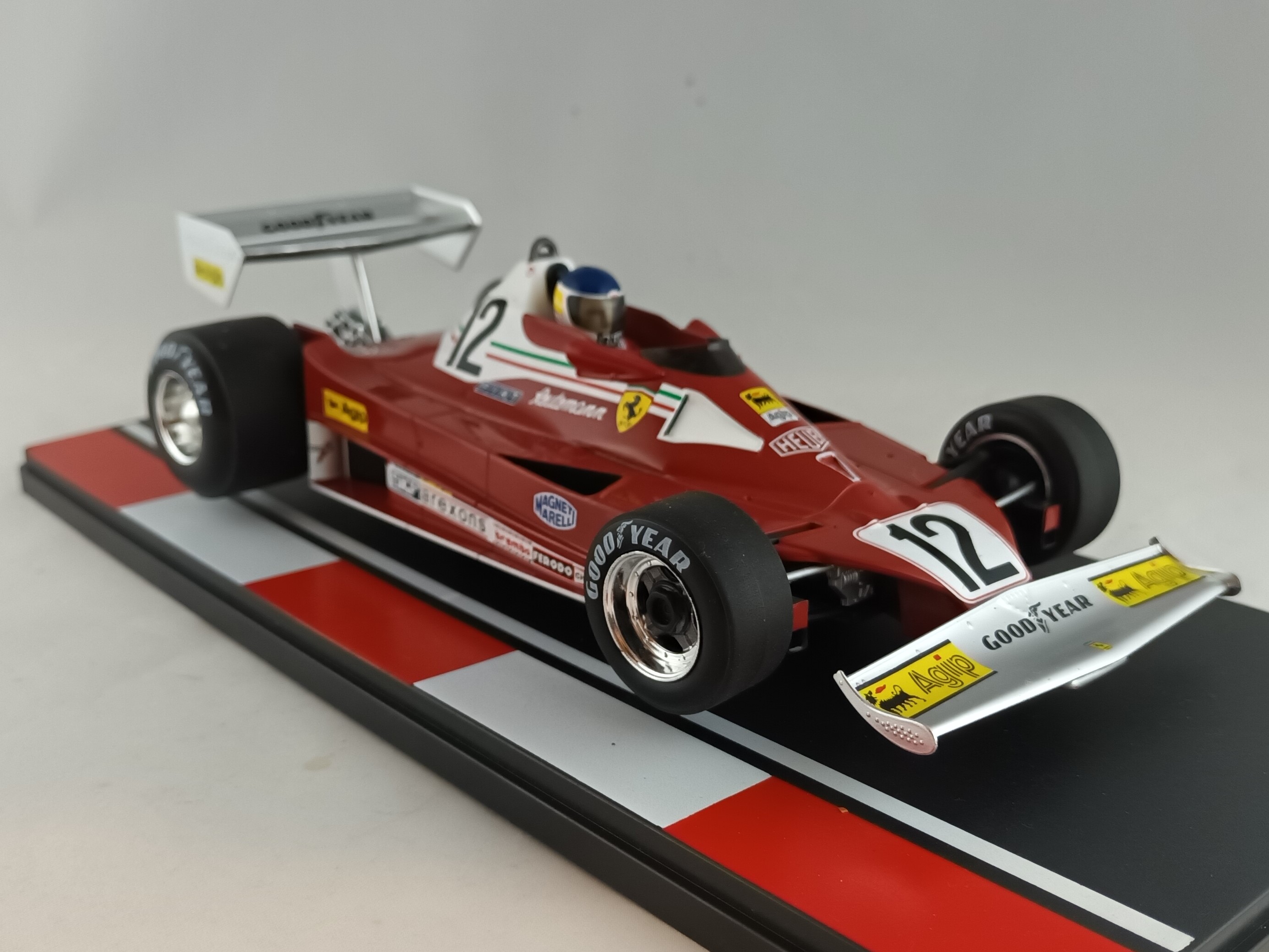 Ferrari 312 T2B, No.12, Reutemann 1977 1:18 MCG