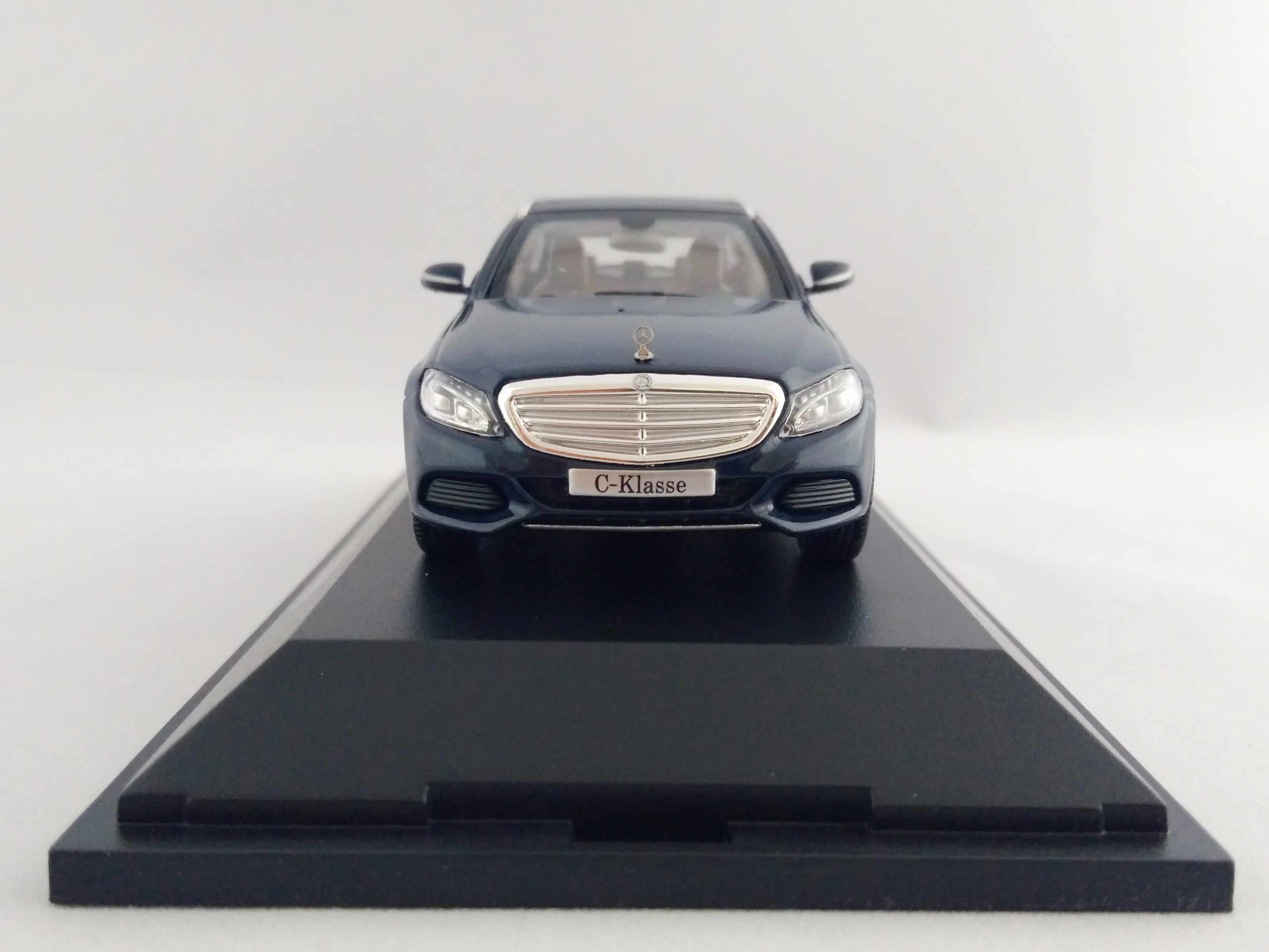 Mercedes třídy C kombi (S205) 1:43 Norev