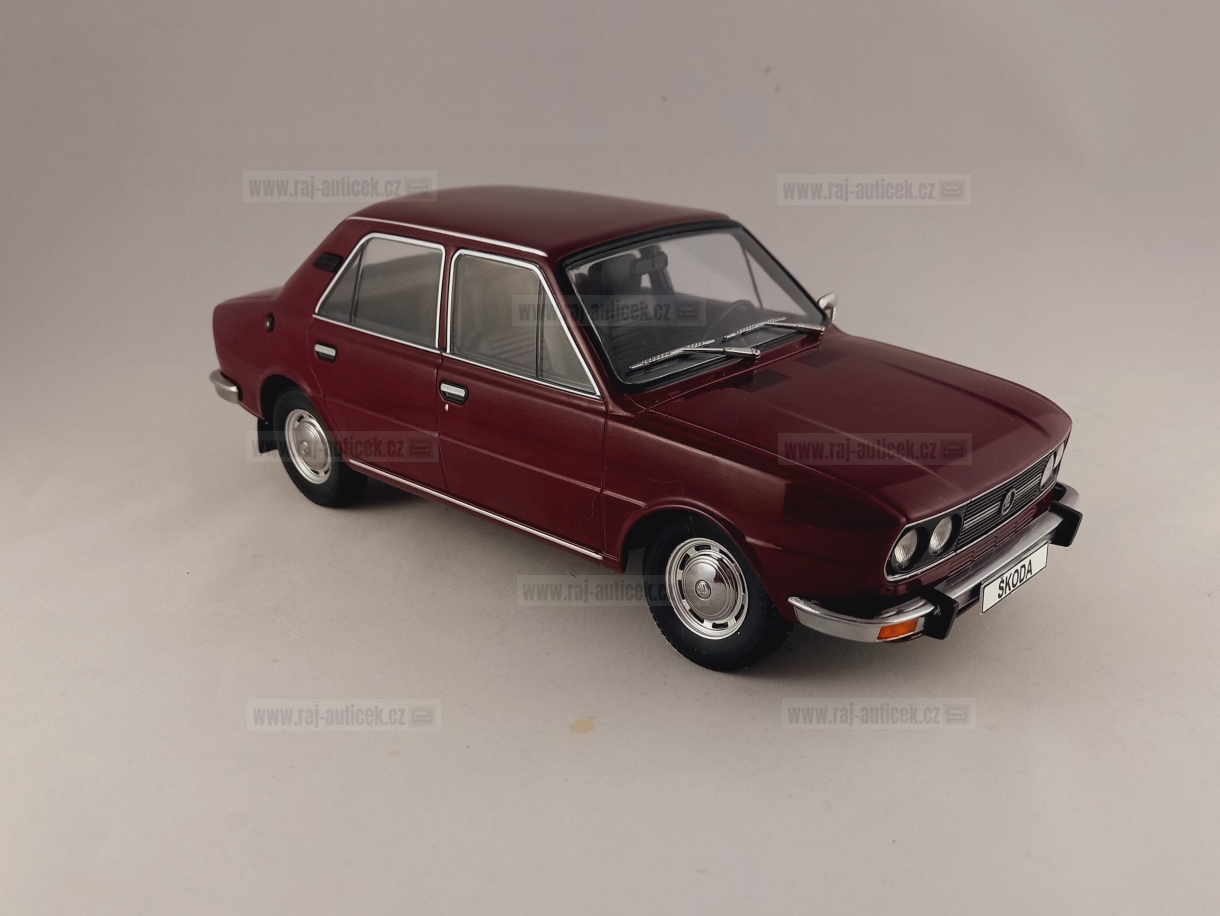 Škoda 120LS červená paprika 1:18 Triple9