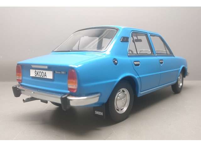 Škoda 105L modrá 1:18 Triple9