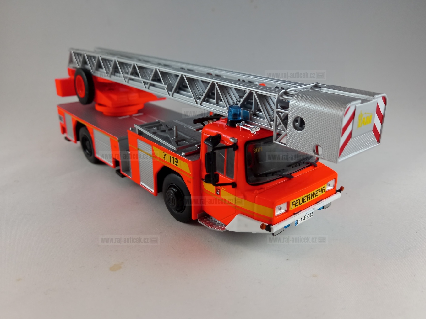 Iveco Magirus DLK 23/12 hasiči 1:43
