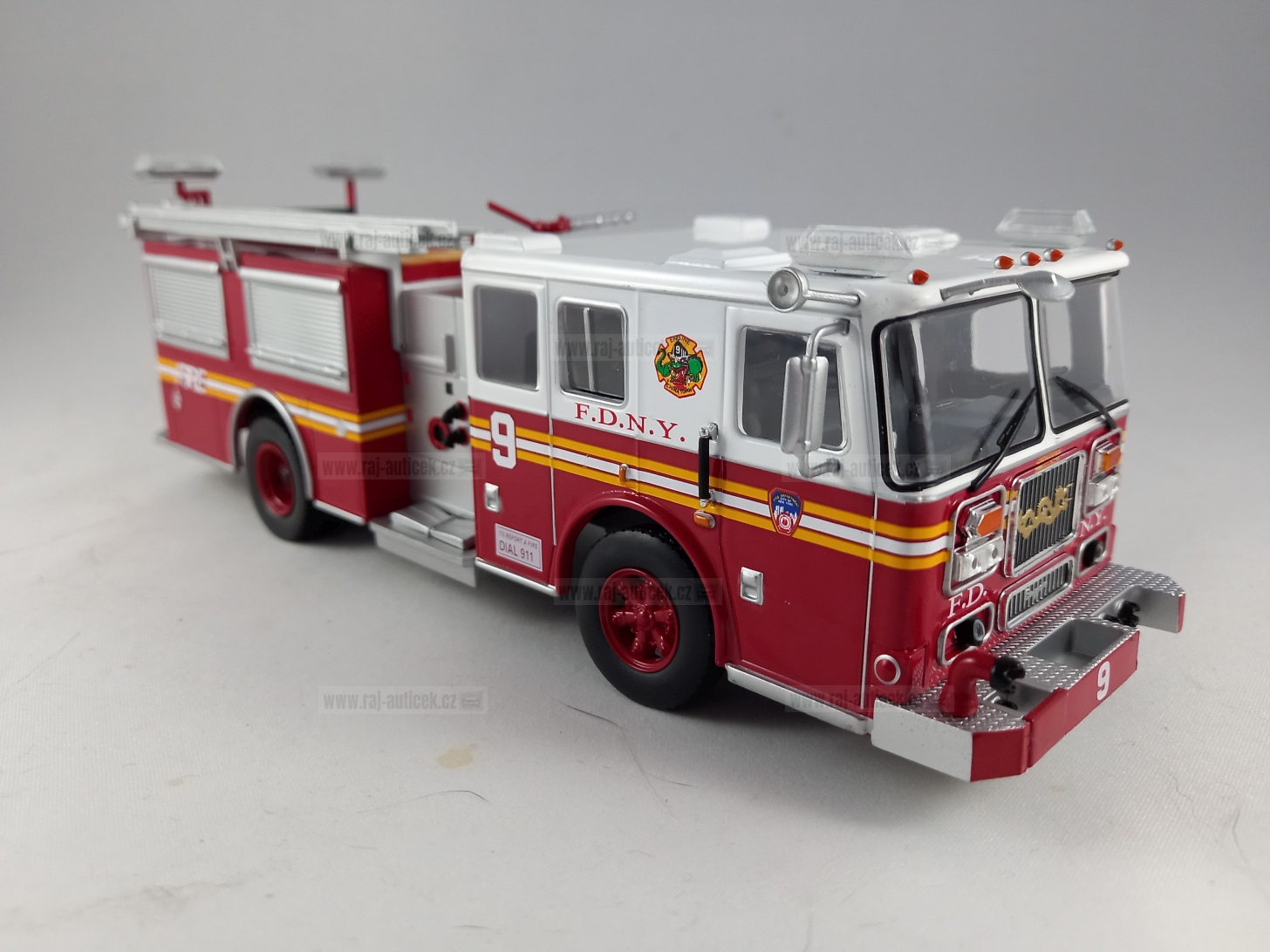 Seagrave Marauder hasiči New York 1:43
