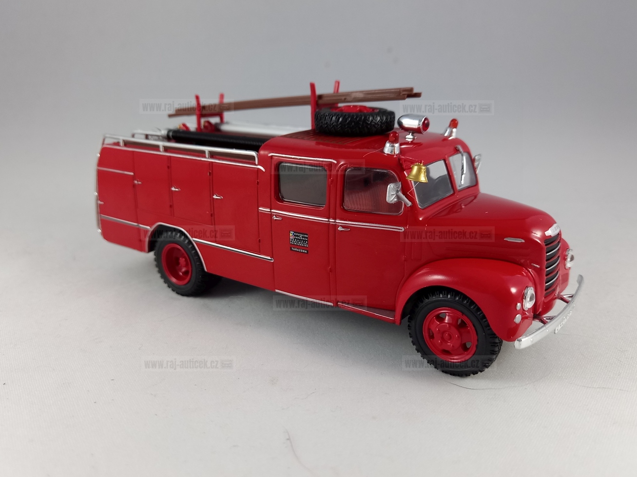 Ebro B35 hasiči 1:43