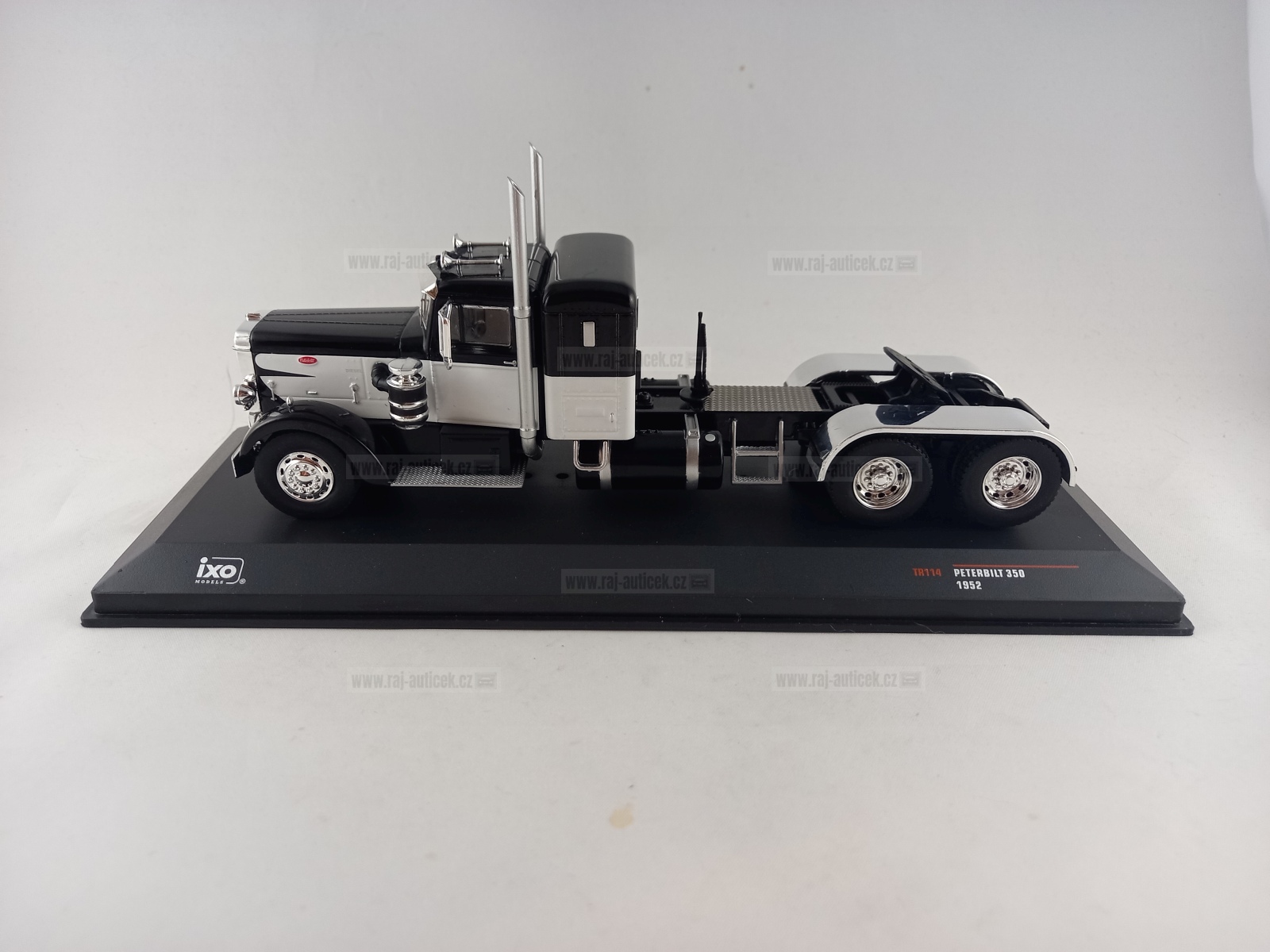 Peterbilt 350 1:43 IXO