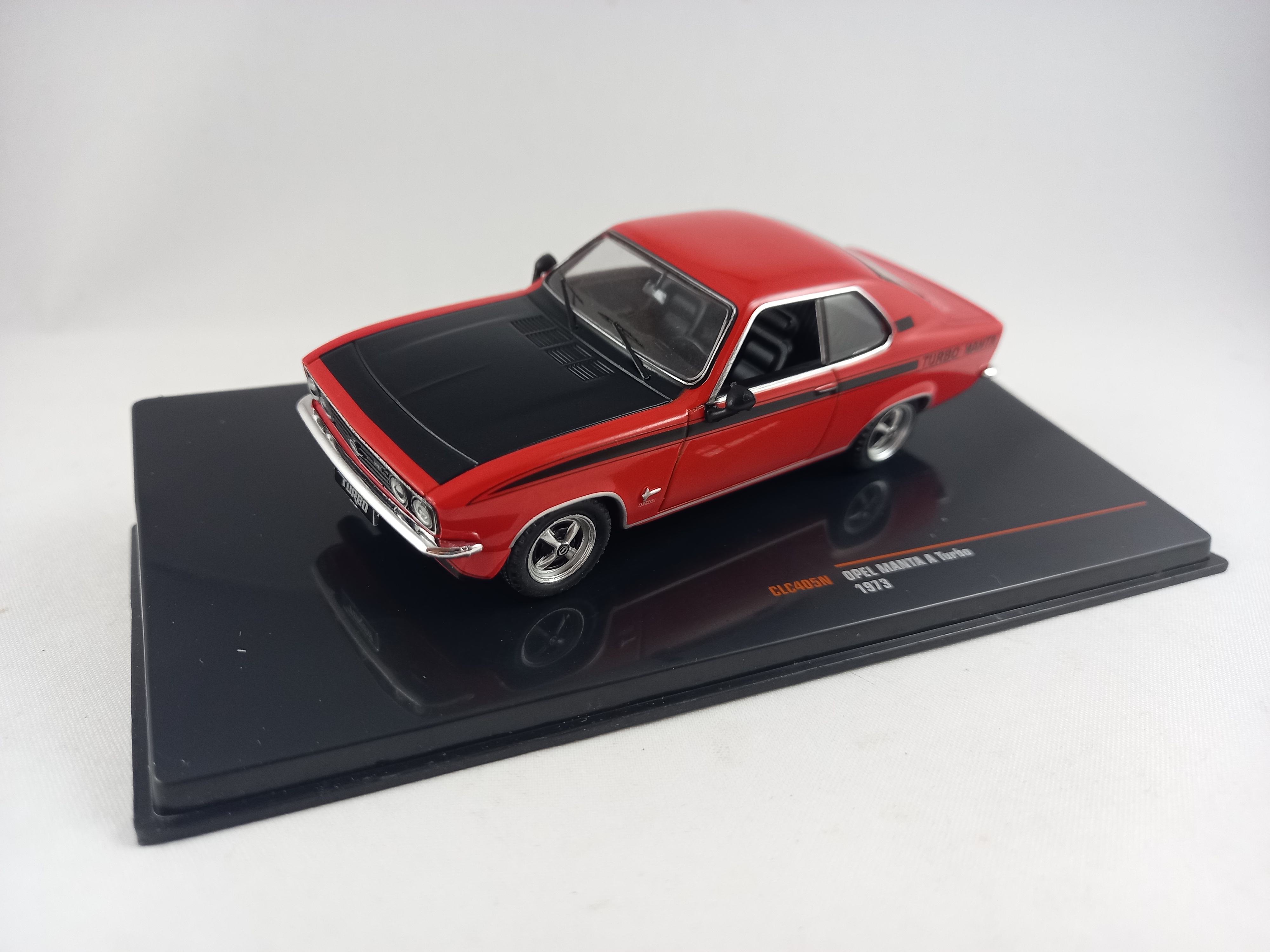 Opel Manta A Turbo 1:43 IXO