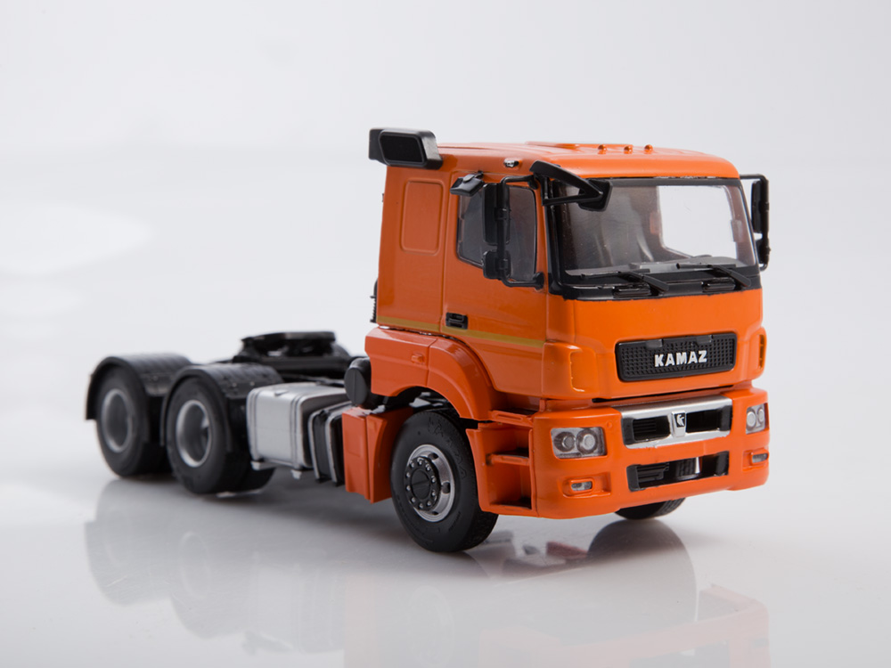 KAMAZ 65206 1:43 Modimio