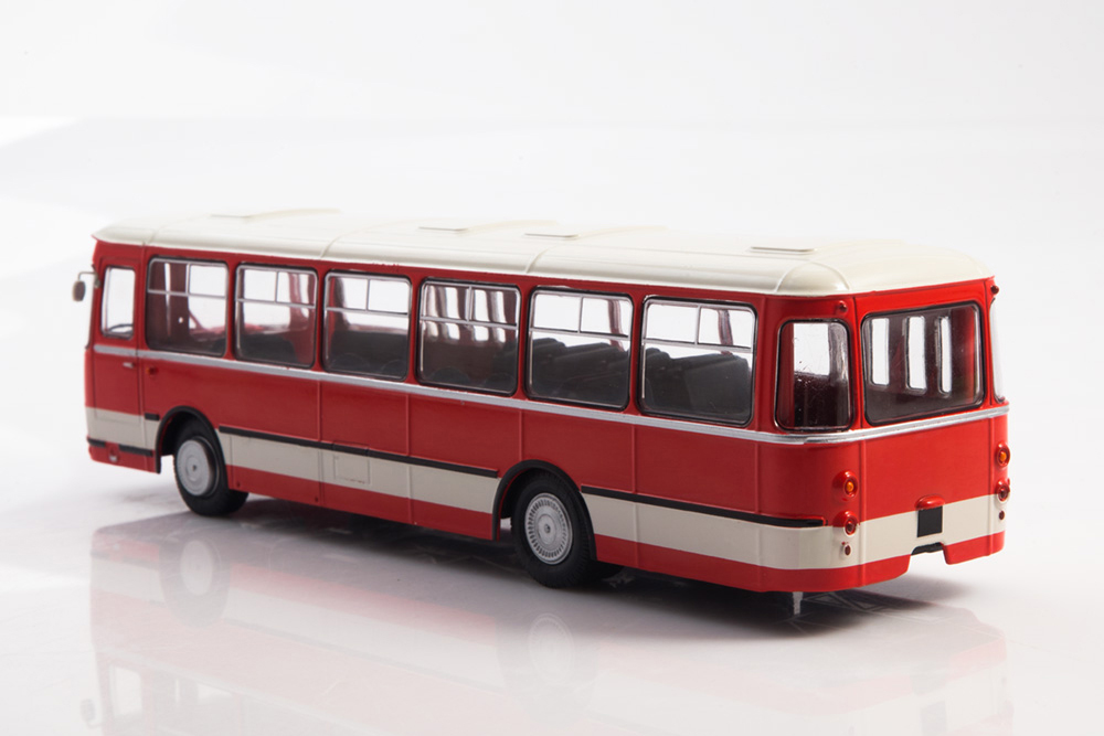 LIAZ-677E autobusová kolekce 1:43 Modimio