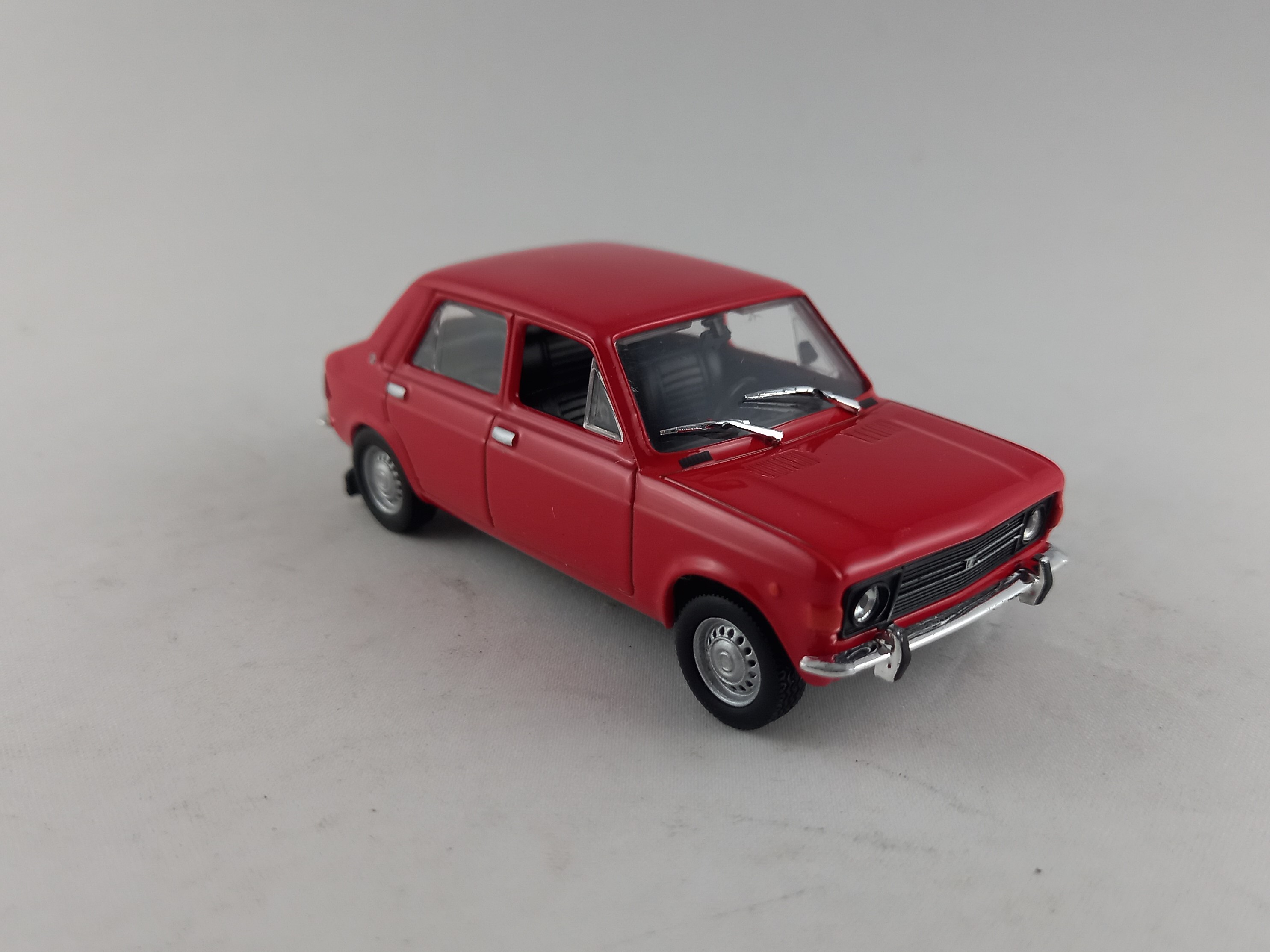 Zastava 1100 1:43 DeAgostini