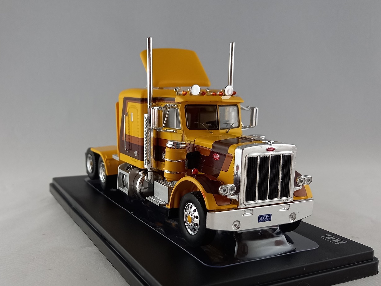 Peterbilt 359 1:43 IXO