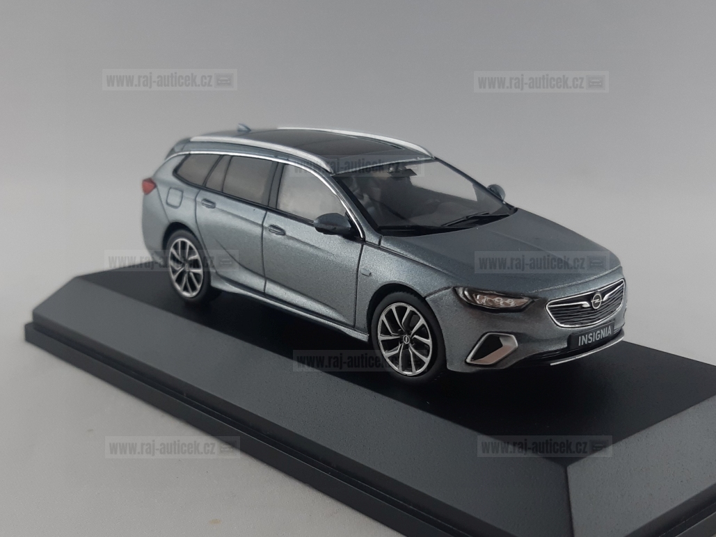 Opel Insignia Sport Tourer 1:43 iscale