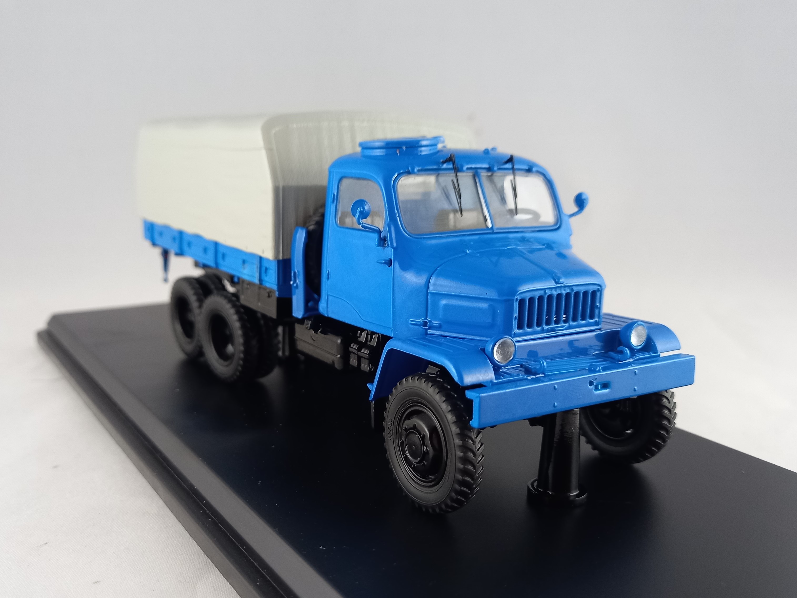 Praga V3S Valník s plachtou 1:43 SSM