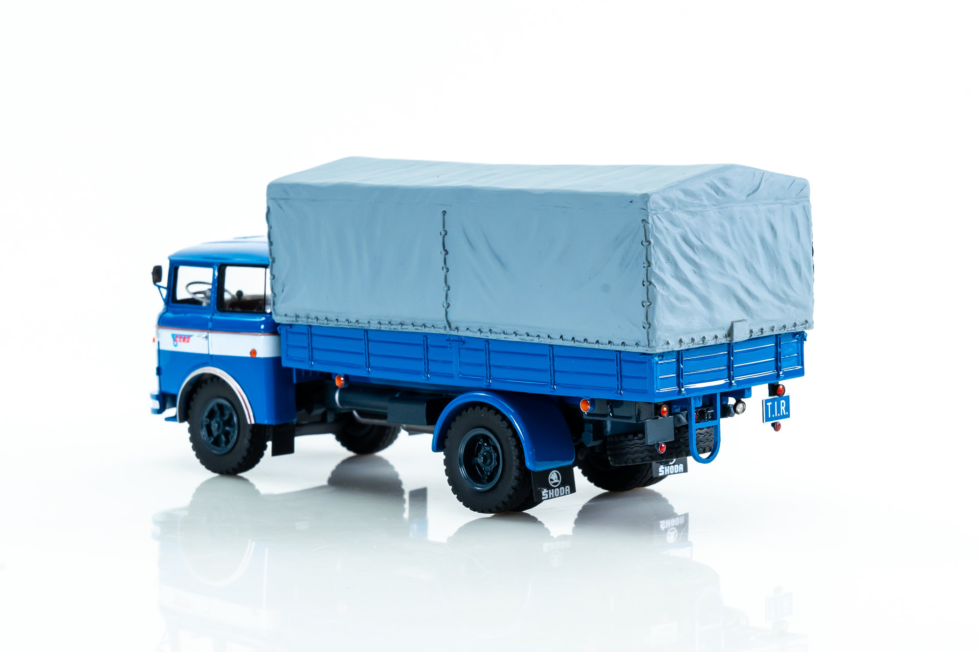 Škoda 706 RT ČSAD 1:43 AutoCult