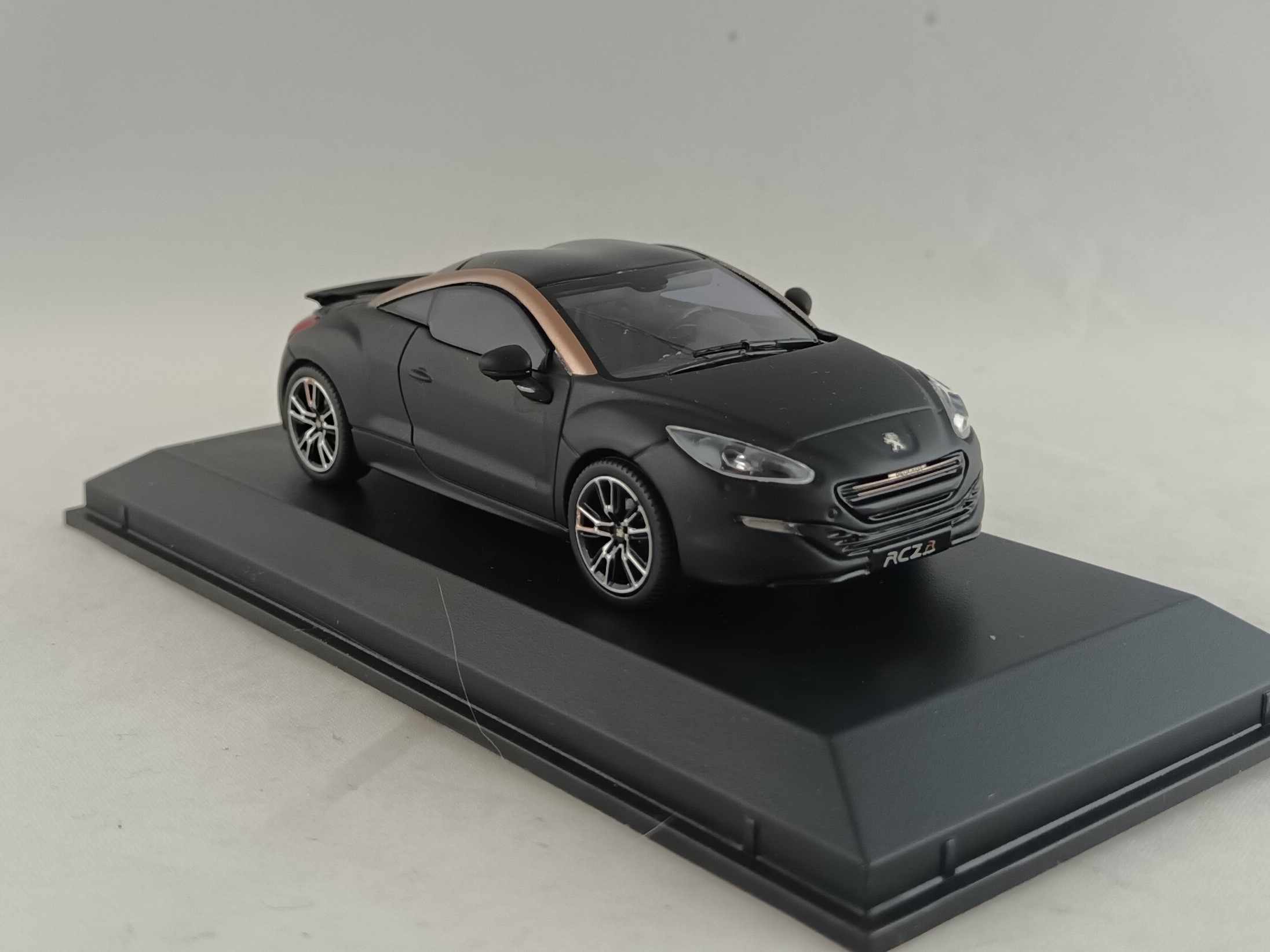 Peugeot RCZ R Concept 1:43 Norev