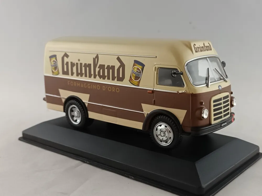 OM Leoncino Grunland 1:43 Altaya