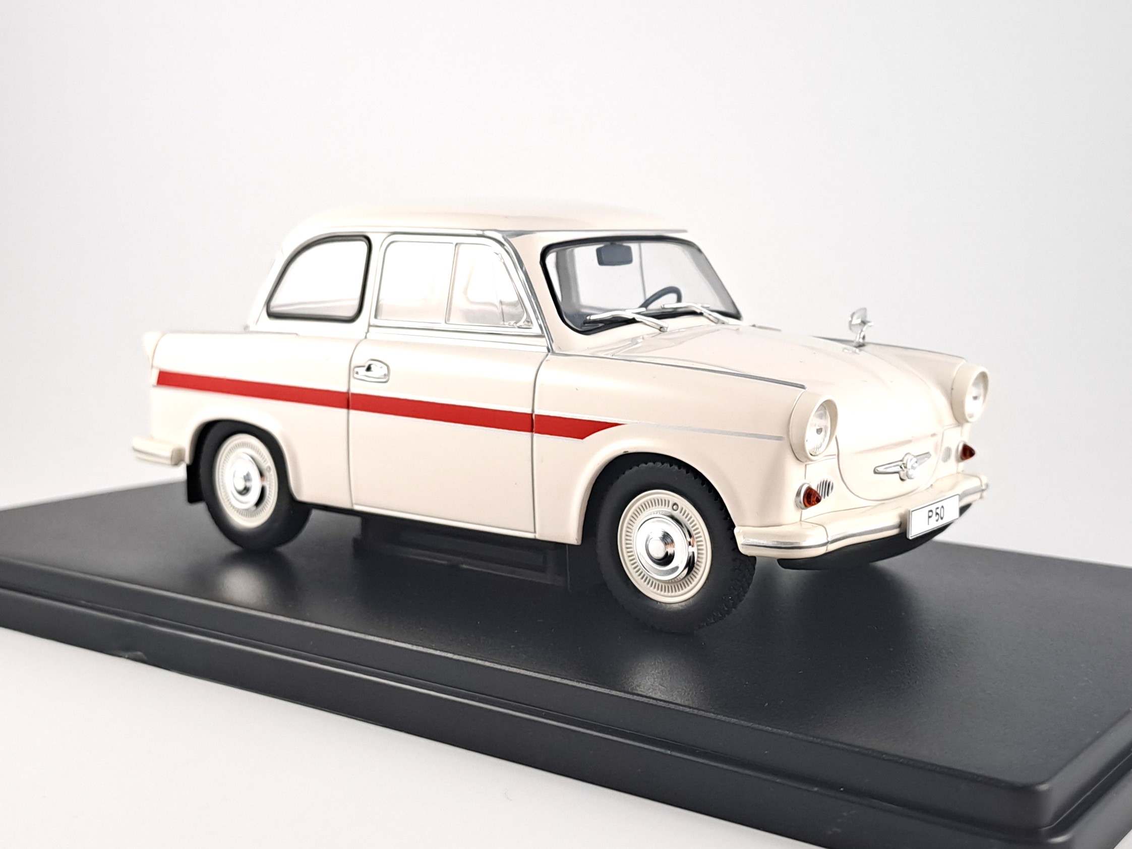 Trabant P 50 1959 1:24 Whitebox