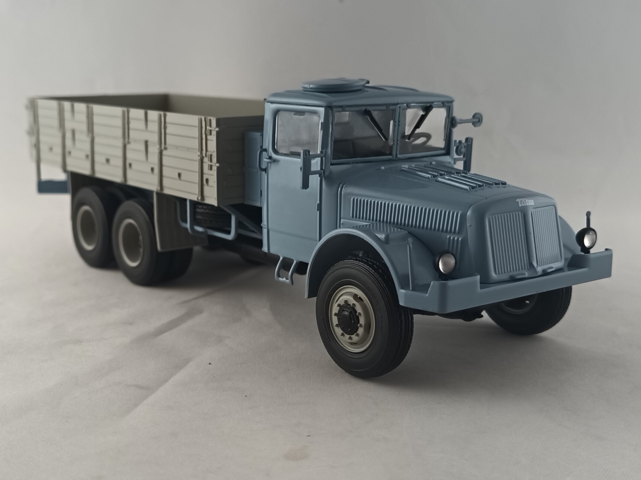 Tatra 111 valník 1:43 Auto Historia