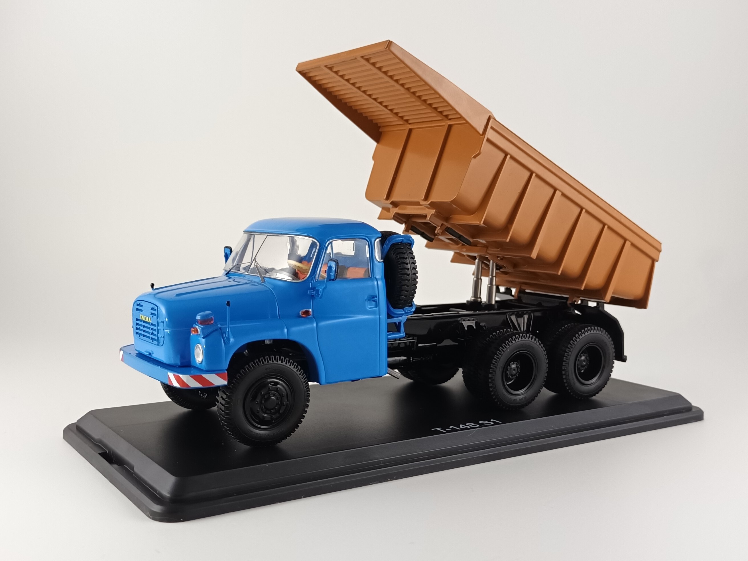 Tatra T148 S1 dumper modrý 1:43 SSM
