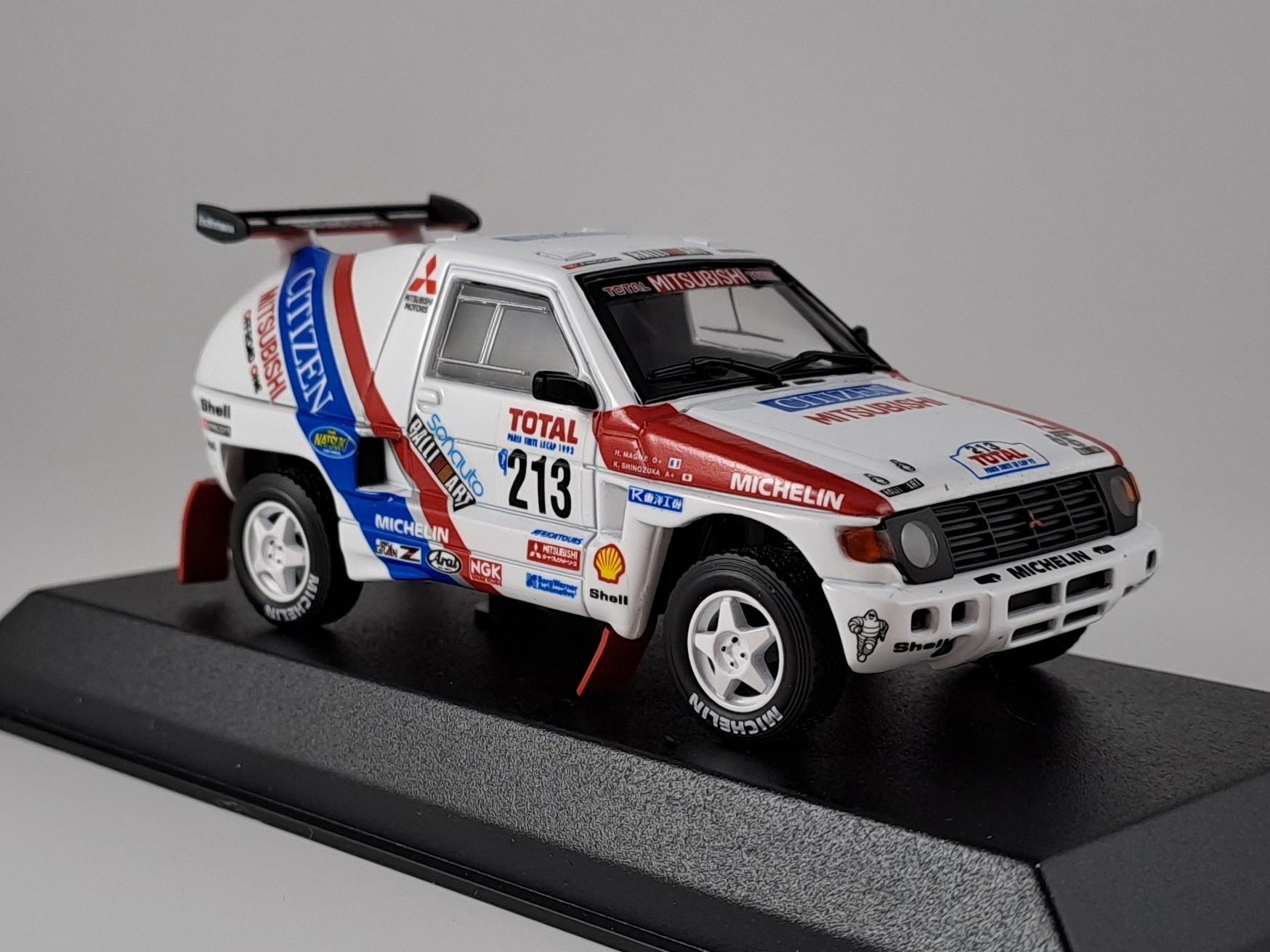 Mitsubishi Pajero 1992 Shinozuka 1:43 Norev