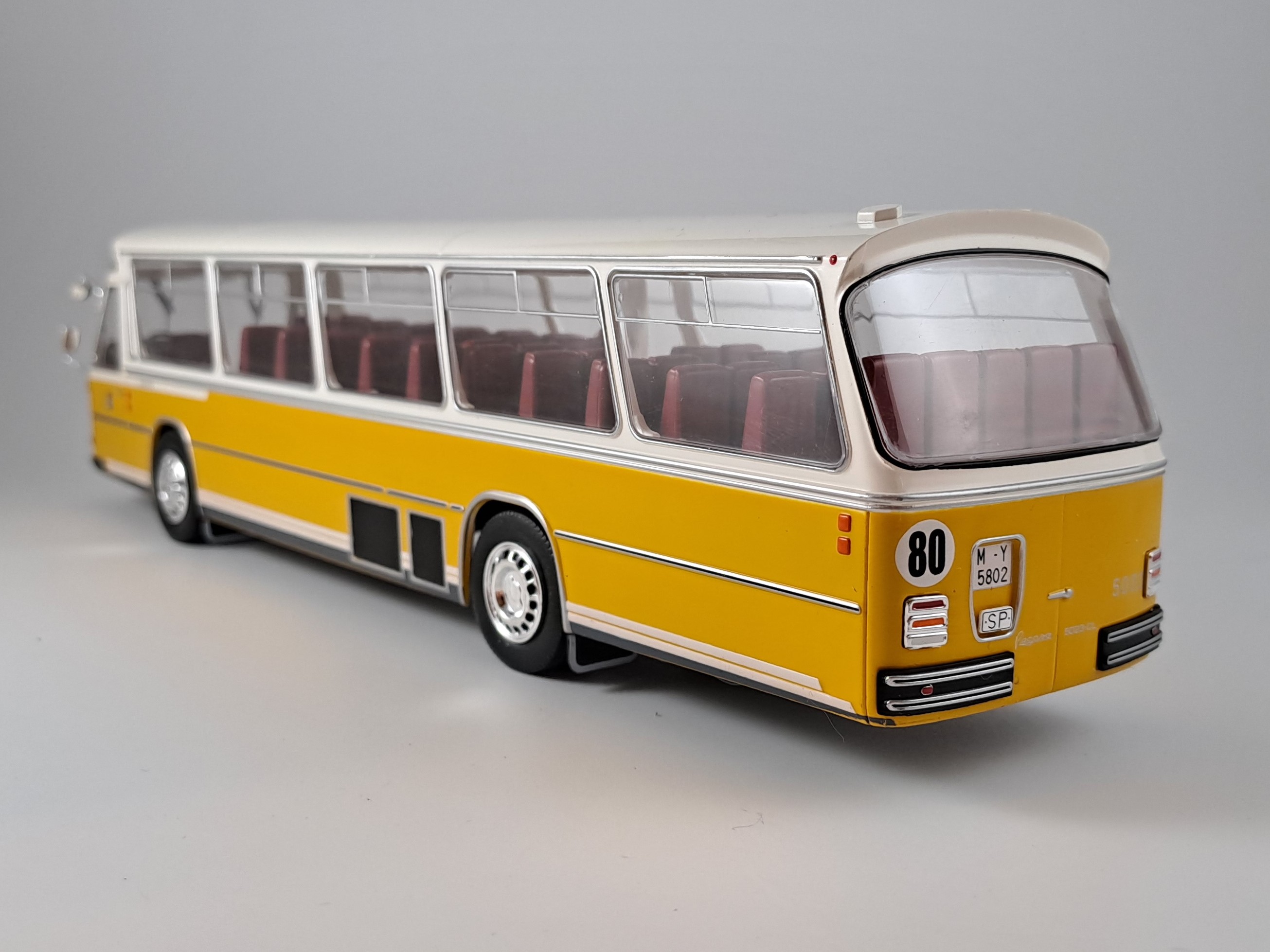 Pegaso 5023 1:43 Altaya