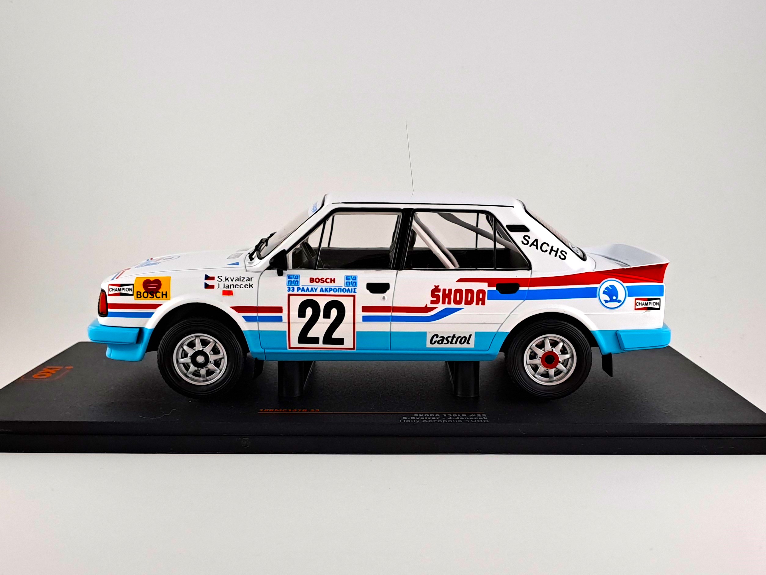 Škoda 130 LR, No.22, WRC, Rally Acropolis, S.Kvaizar/J.Janecek, 1986 1:18 IXO