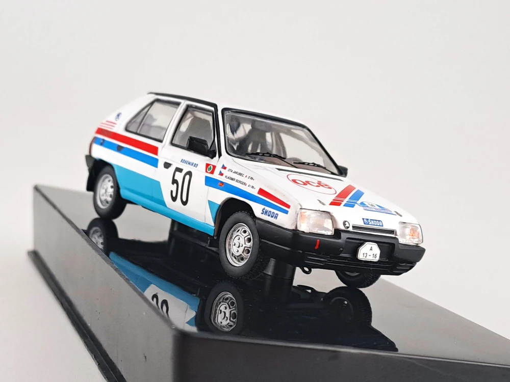 Škoda Favorit 136L, No.50, Berger, rallye Bohemia 1989 1:43 IXO
