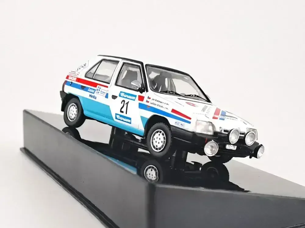 Škoda Favorit 136L, No.21, Křeček, Barum rallye 1990 1:43 IXO