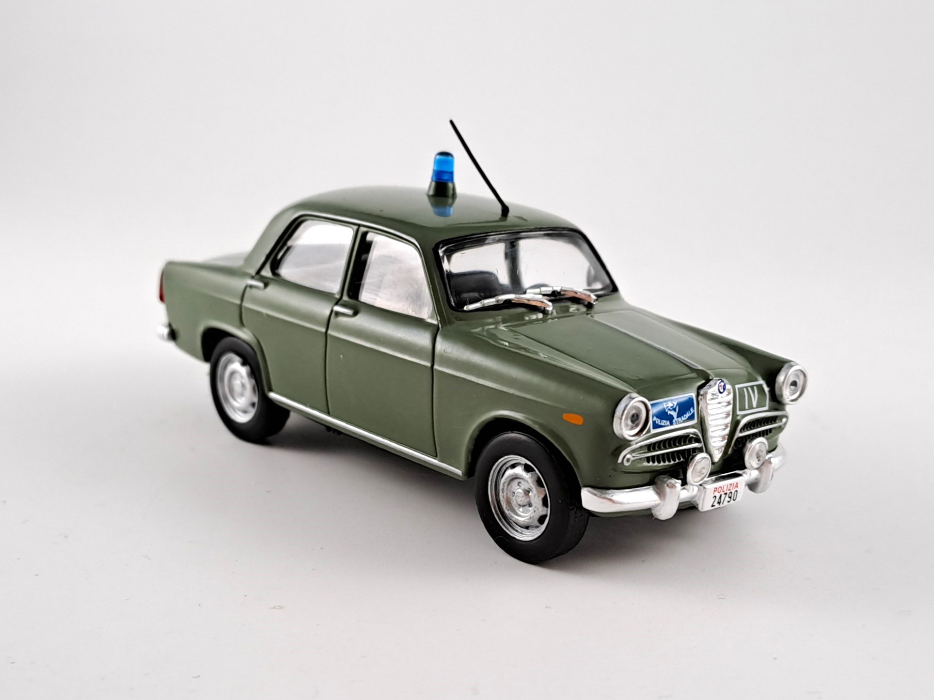Alfa Romeo Giulietta policie 1:43 DeAgostini