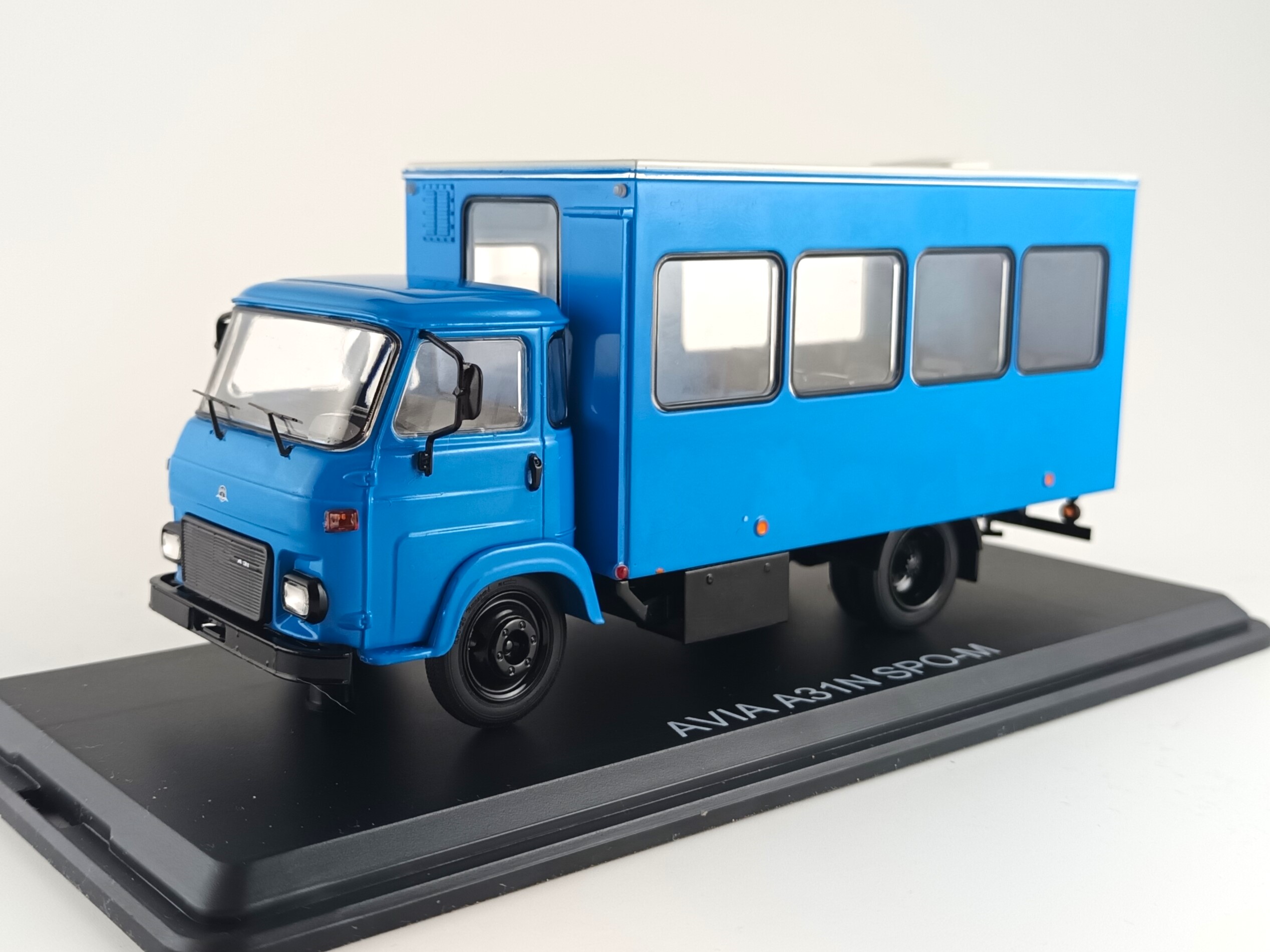 Avia A31N SPO-M + Avia A31N ZOS-1010 1:43 SSM
