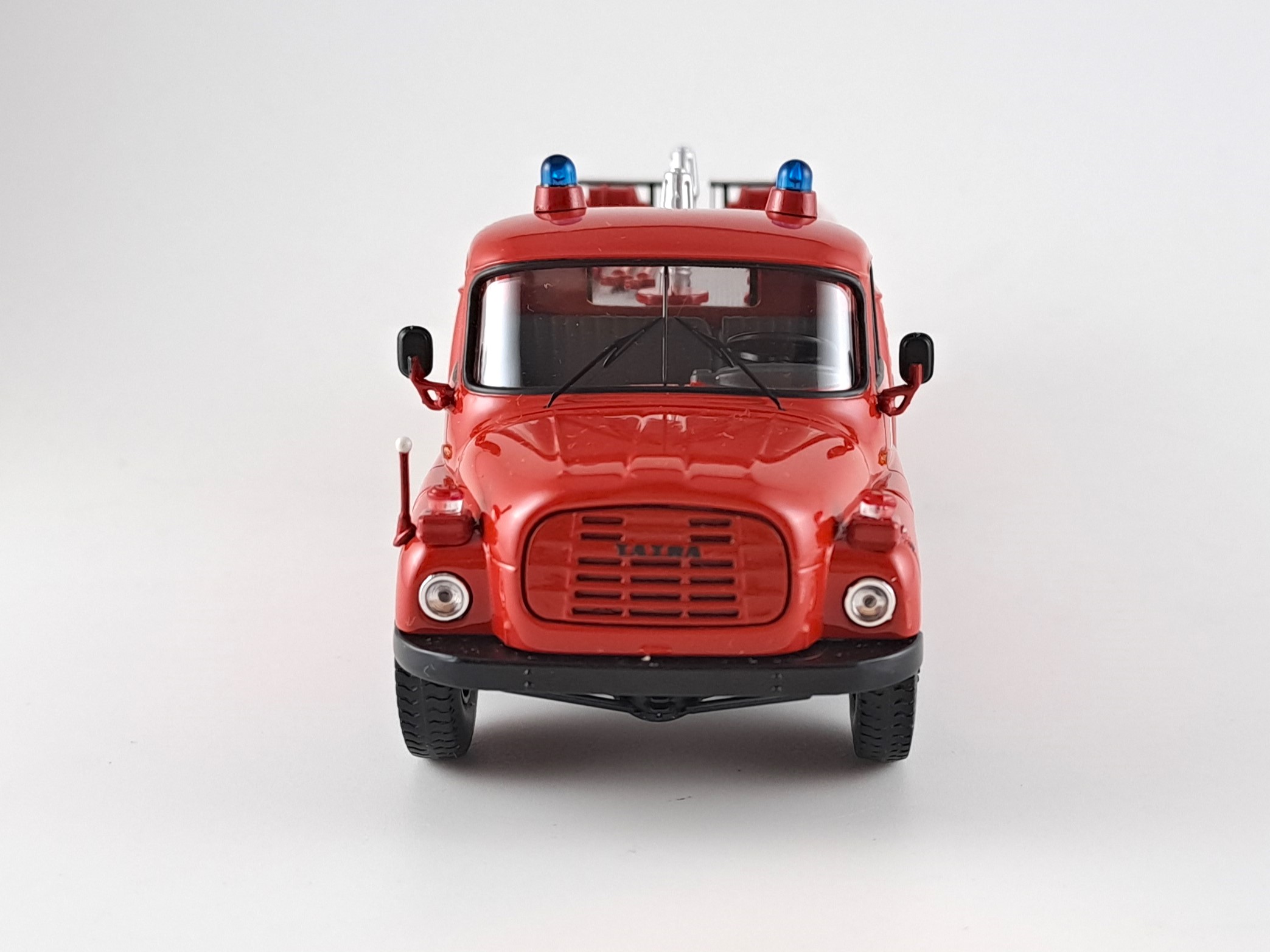 Tatra T148 hasiči BAZAROVKA 1:43 Schuco
