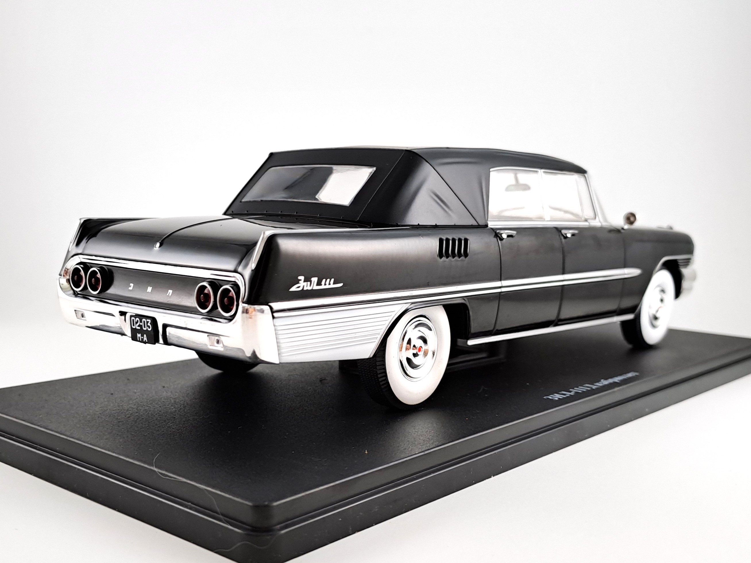 ZIL 111D 1:24 Hachette