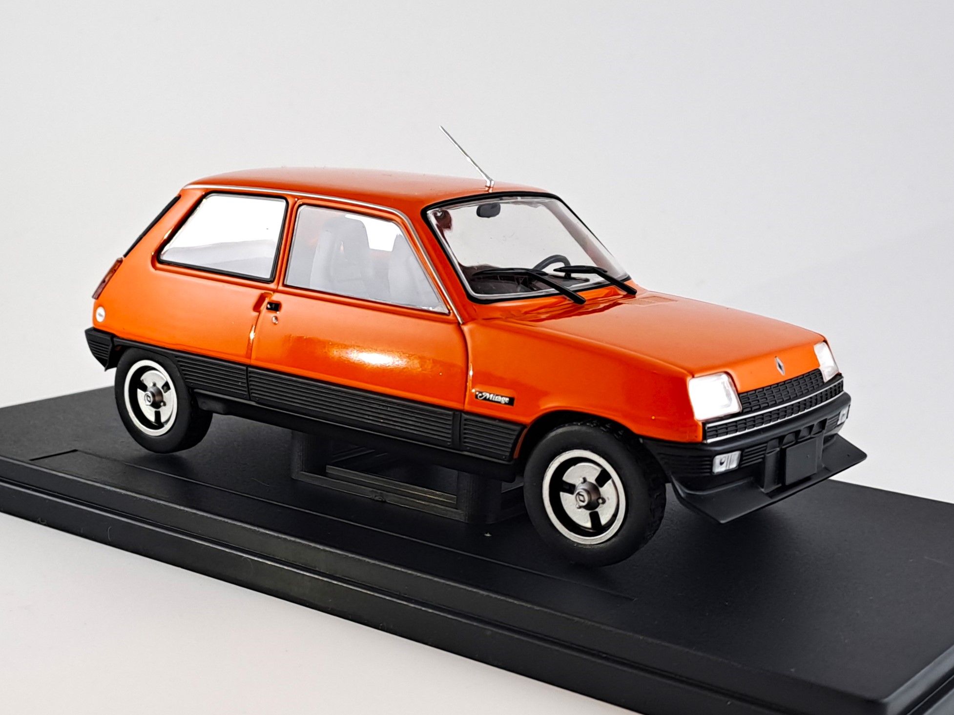 Renault 5 1:24 Hachette