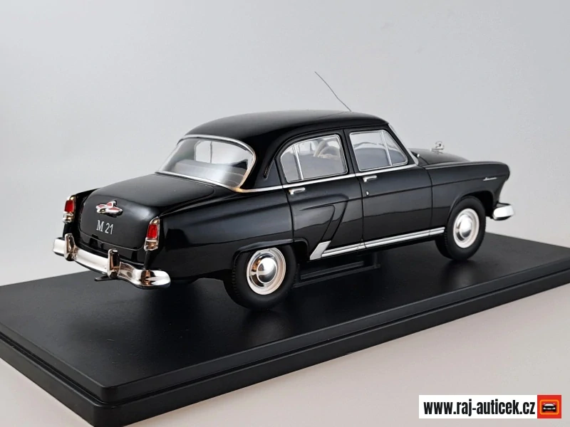 Wolga M 21 1960 1:24 Whitebox