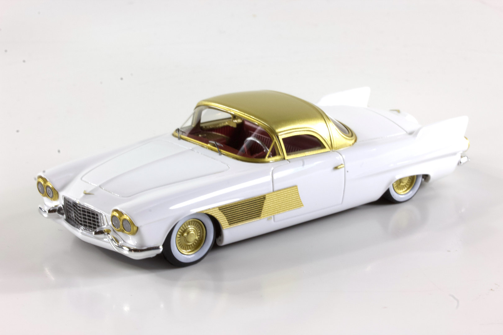 Cadillac Series 62 Elegant Special by Motto 1:43 Brausi