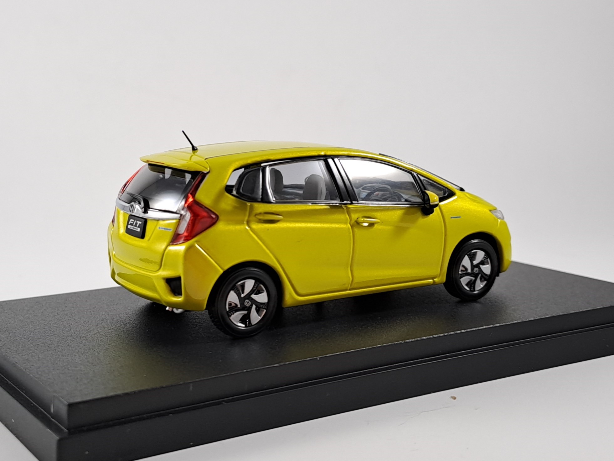 Honda Fit Hybrid 1:43 Ebbro