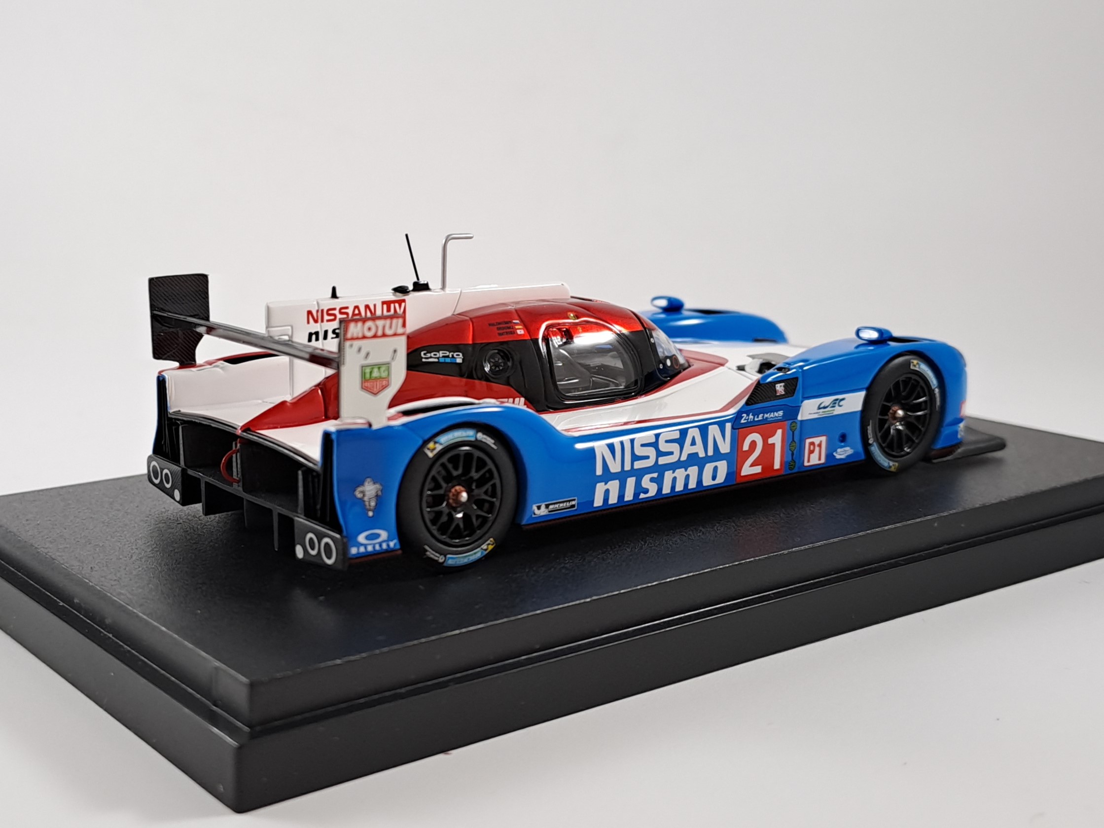 Nissan GT-R LM Nismo no.22 24h Le Mans 2015 1:43 Ebbro