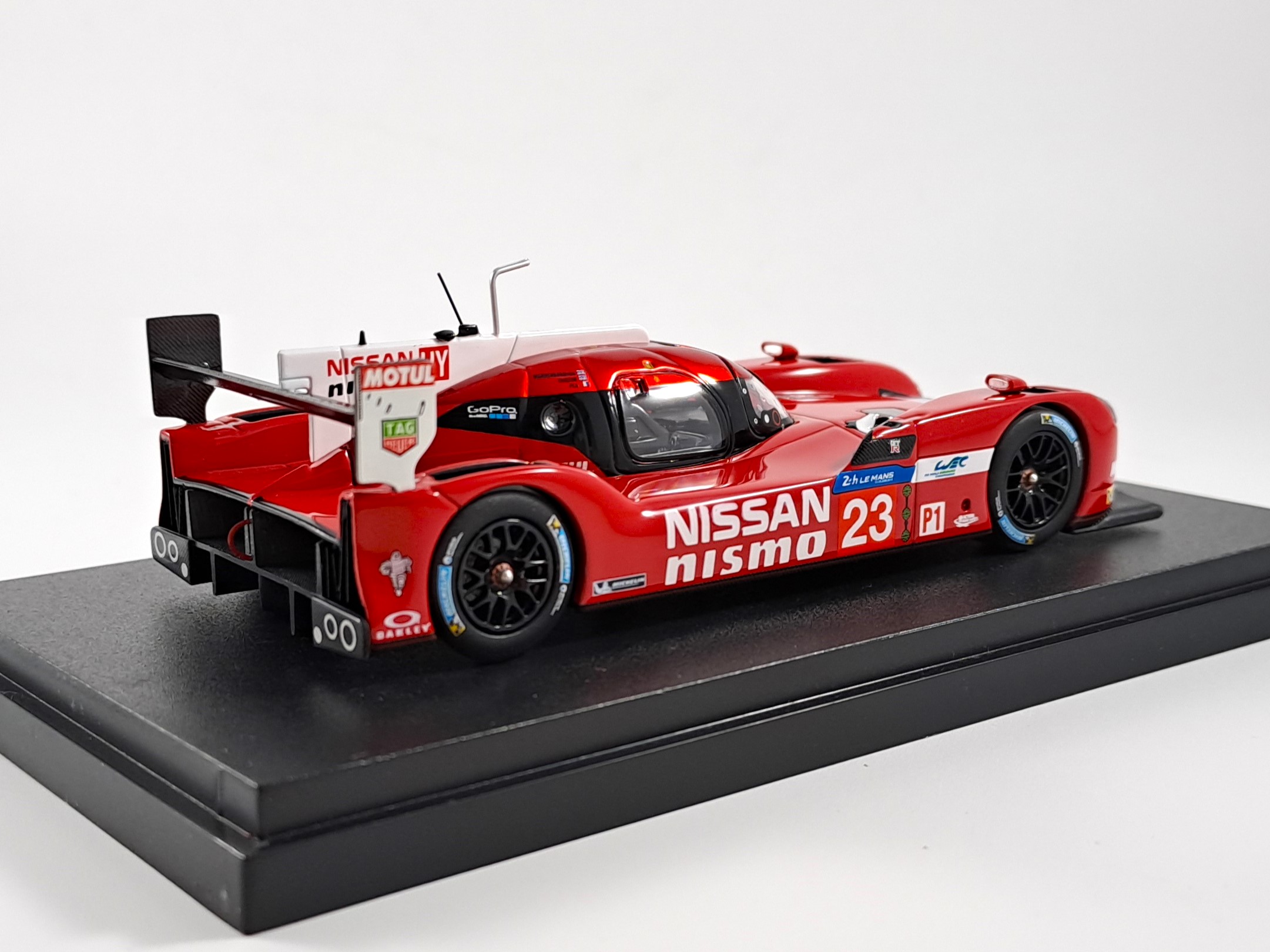 Nissan GT-R LM Nismo no.23 24h Le Mans 2015 1:43 Ebbro