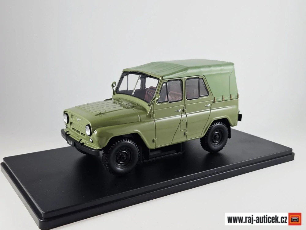 UAZ 469 1975 1:24 Whitebox