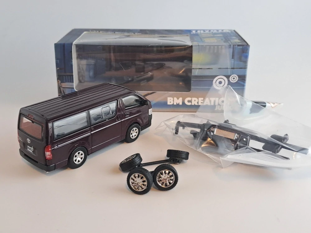 Toyota Hiace 2015 1:64 BM Creations