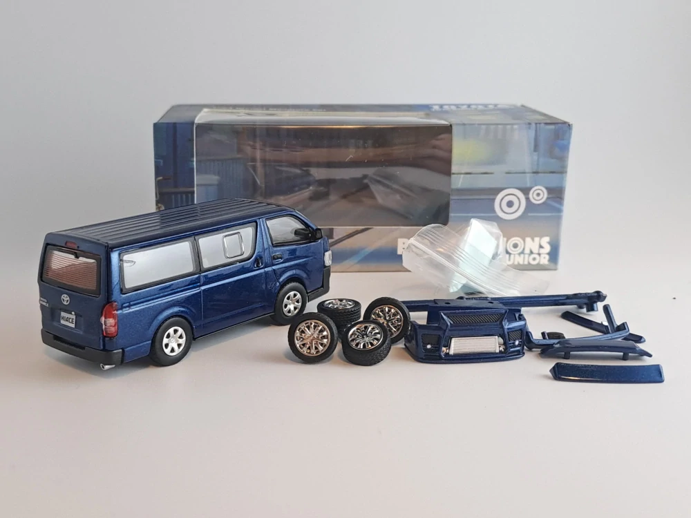 Toyota Hiace 2015 1:64 BM Creations