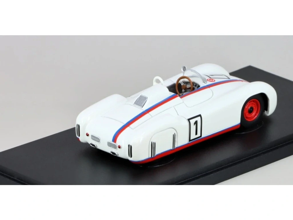 Tatra 602 Tatraplan 1:43 AutoCult