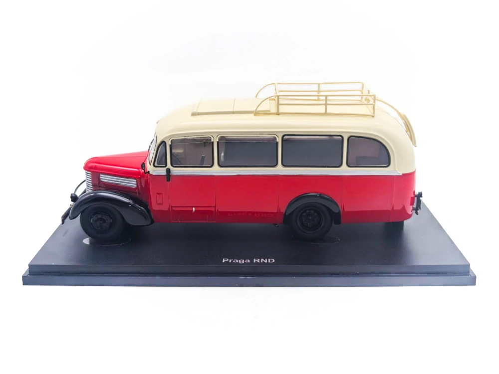 Praga RND 1:43 AutoCult